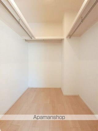 東京都八王子市小比企町[1K/31.79m2]の収納