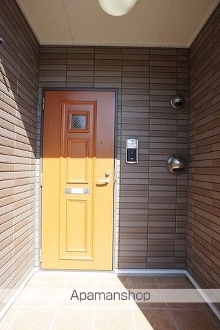 グランブルーBの玄関写真