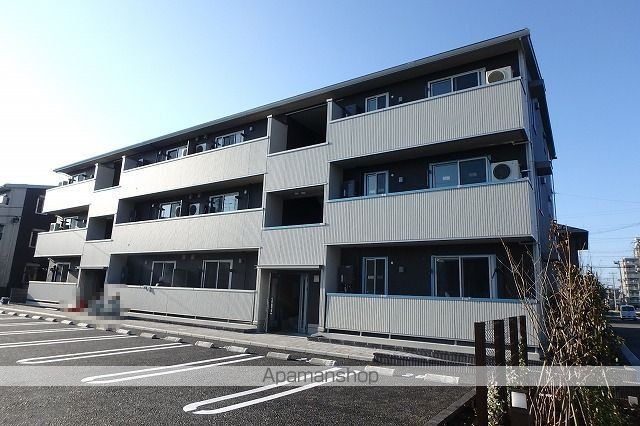 ロイヤルガーデンコート新和Aの外観写真