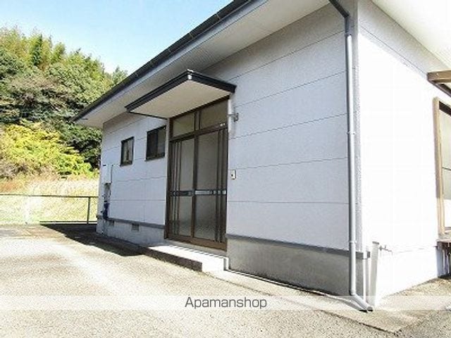 小林市 1階建 築30年の外観写真
