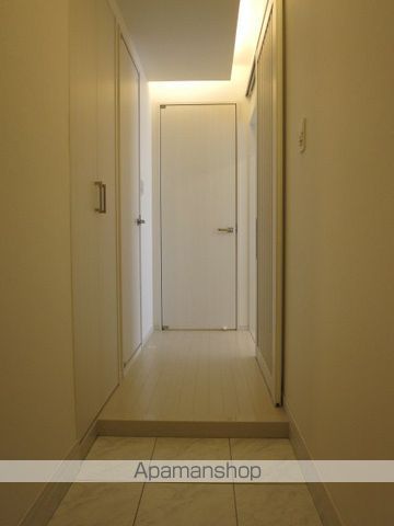 ファーストレジデンス栄の内装写真
