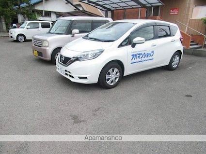 和歌山県和歌山市六十谷[2LDK/55.78m2]の駐車場1