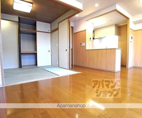 パインフィールド西京極の内装写真