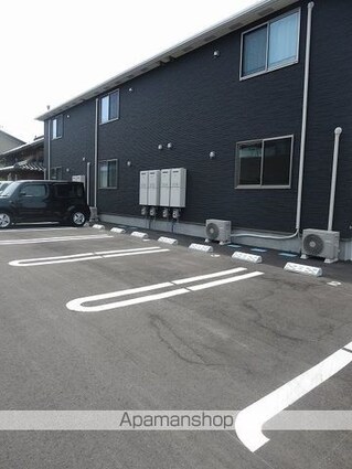 ズューデン　Ａ[2LDK/58.99m2]の駐車場1