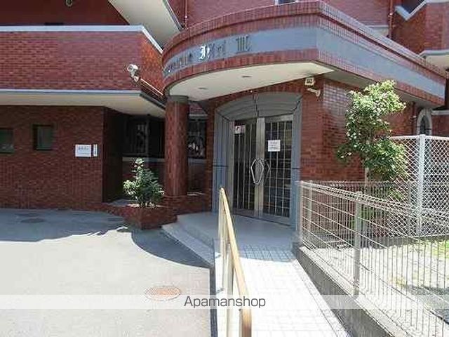 ロマネスク井尻第3の玄関写真