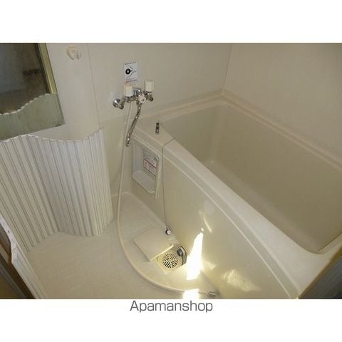 Dキャビンの内装写真