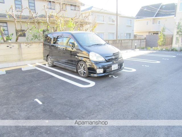 東京都立川市羽衣町２丁目[1LDK/34.38m2]の駐車場