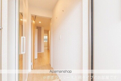 コーネリア西浜Ⅰ[1LDK/50.49m2]の玄関