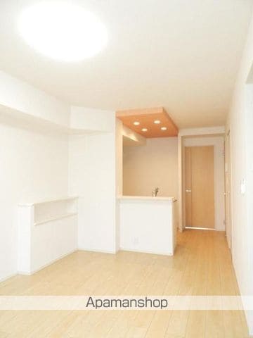 広島市佐伯区 3階建 築7年の内装写真
