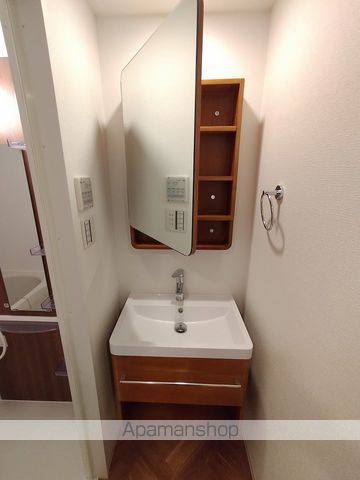 ADVANCE江坂ラシュレの内装写真