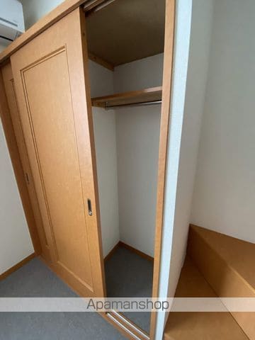 レオパレスメローネVの内装写真