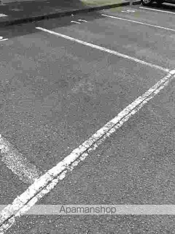 ウィルレジデンスⅠ[2LDK/52.75m2]の駐車場2
