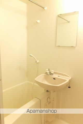 レオパレスWAKATSUKIの内装写真