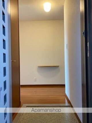 フレヴェール[2LDK/55.62m2]の玄関