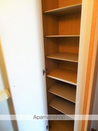 香川県高松市松島町３丁目[1K/19.87m2]の玄関