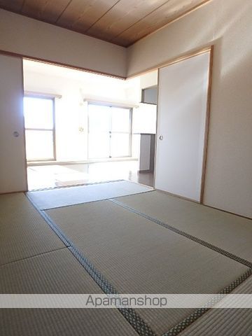 ソルプラーサ堺の内装写真