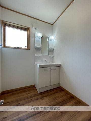 apartment 岩手県胆沢郡金ケ崎町西根西地蔵野
西根の賃貸情報を見る
物件地図