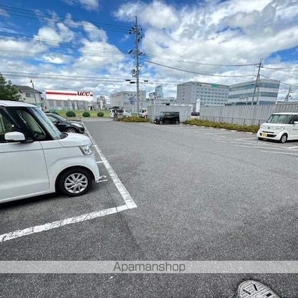 Ｚｅｒｏ[1K/30.94m2]の駐車場