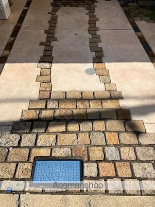 桃井戸建[1SLDK/81.57m2]の駐車場