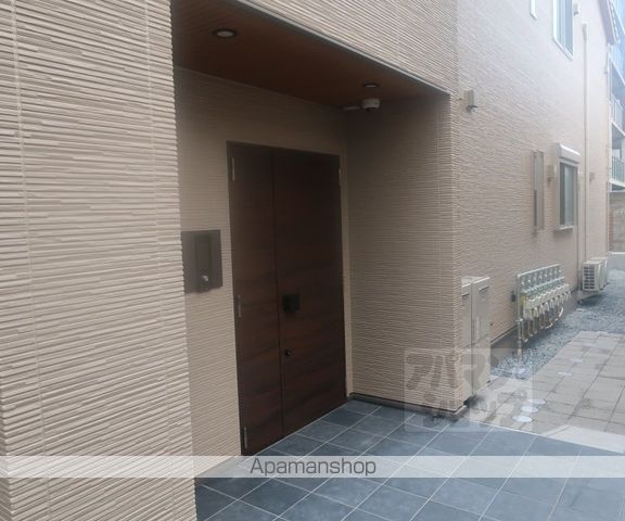 フォレストメゾン若みやの玄関写真