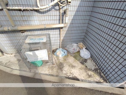 高橋ビル[1R/16m2]の共用部1