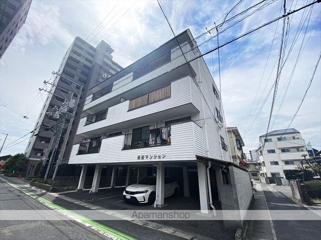 波田マンションの外観写真