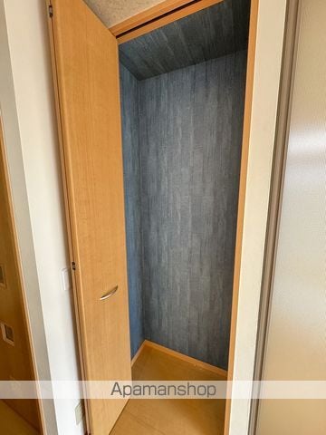 リビングタウン三ッ木 Cの内装写真