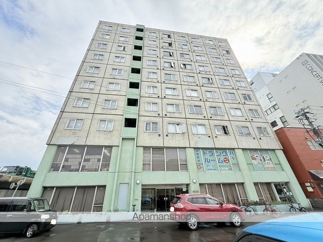全国ビルニューオリンピアの外観写真
