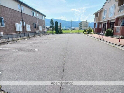 サンハイムみずきＡ[2LDK/60.19m2]の駐車場