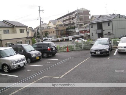 ｌａ　ｇｒａｃｅ　ｕｎ[1K/23m2]の駐車場3