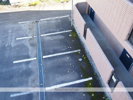 仁木マンション[1K/30.5m2]の駐車場