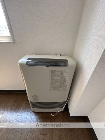 フォーシーズンIIの内装写真