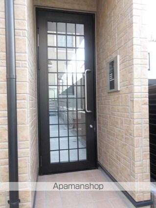 東京都杉並区高円寺南５丁目[1R/10.81m2]のエントランス1