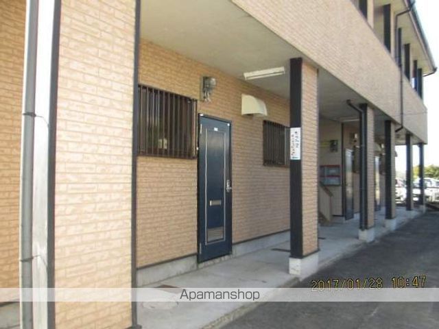 ナナヤマ岩出の外観写真