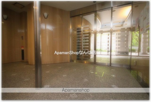 ブランクレール谷町の玄関写真