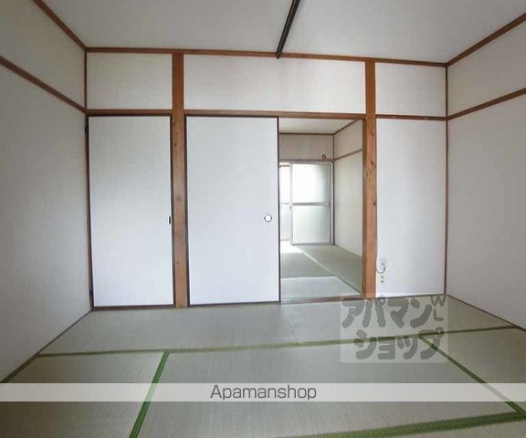 御陵ハイツの内装写真