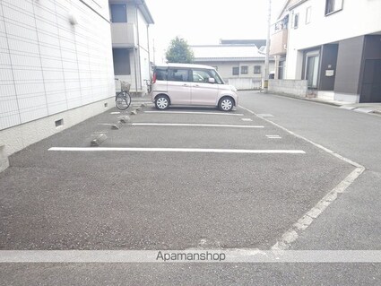 徳島県徳島市安宅１丁目[1K/25.13m2]の駐車場