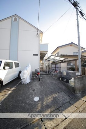 クリスタル[1R/23.08m2]の駐車場1