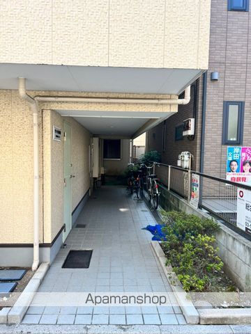 【中野区新井のマンションの写真】