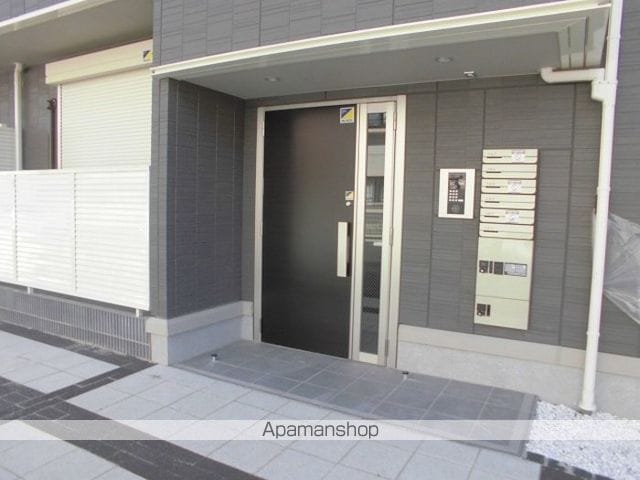 クヴァルチーラ奥戸の玄関写真