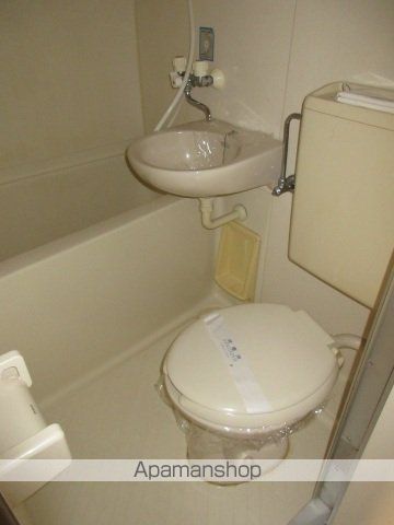 ワイアンドワイ宝町ビルの内装写真