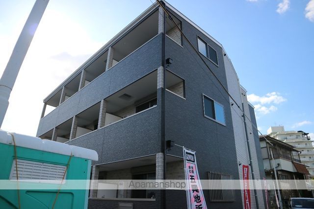 STREAMの外観写真