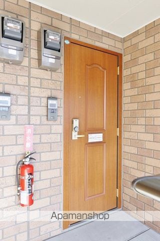 コーポK E棟の玄関写真