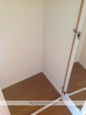 レオパレス三矢小台2000の内装写真