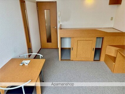 レオパレスコート柴宮[1K/23.18m2]のリビング・居間2