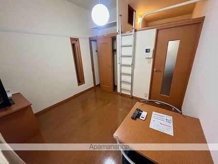 レオパレス東町[1K/20.28m2]のリビング・居間1