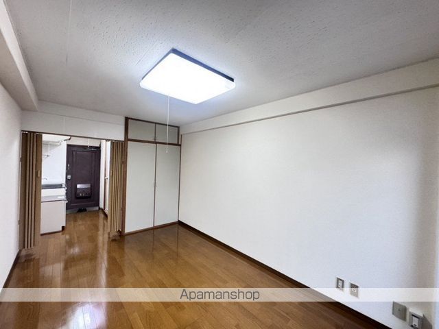 ホワイトレジデンスの内装写真