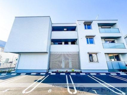 シャーメゾン小栗[2LDK/76.53m2]の外観3