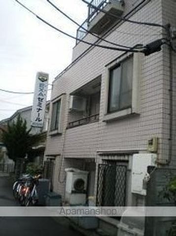 クリエイトビルの玄関写真