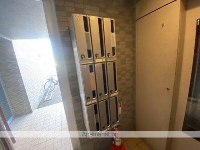 藤屋ビル IIの玄関写真